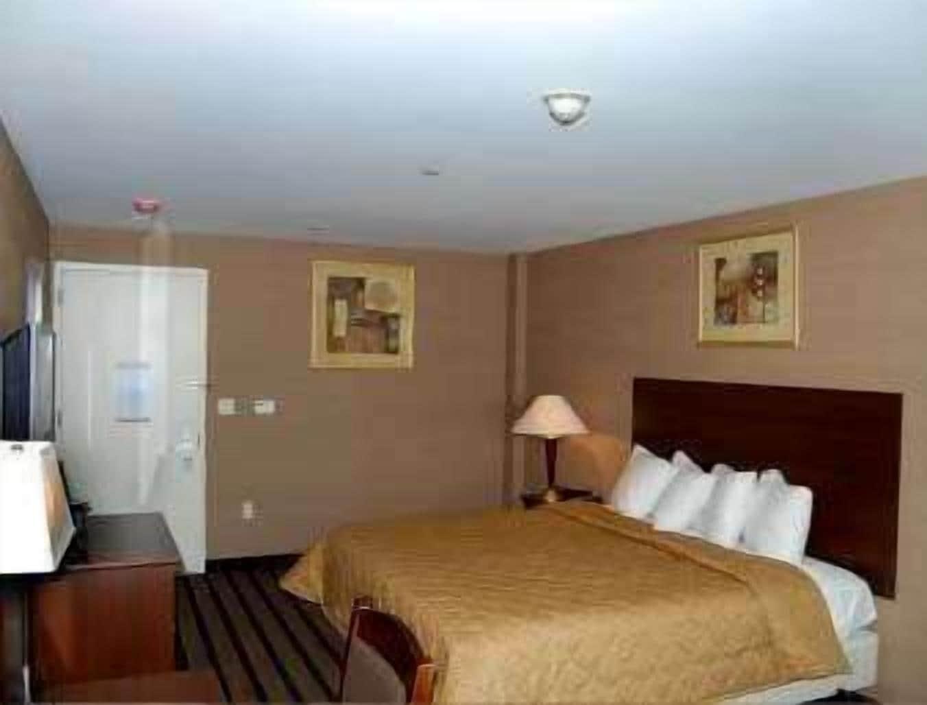 Days Inn Bronx New York Room photo